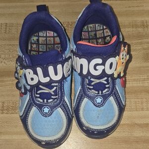 Bluey Size 9 Boys Velcro Tennis Shoes